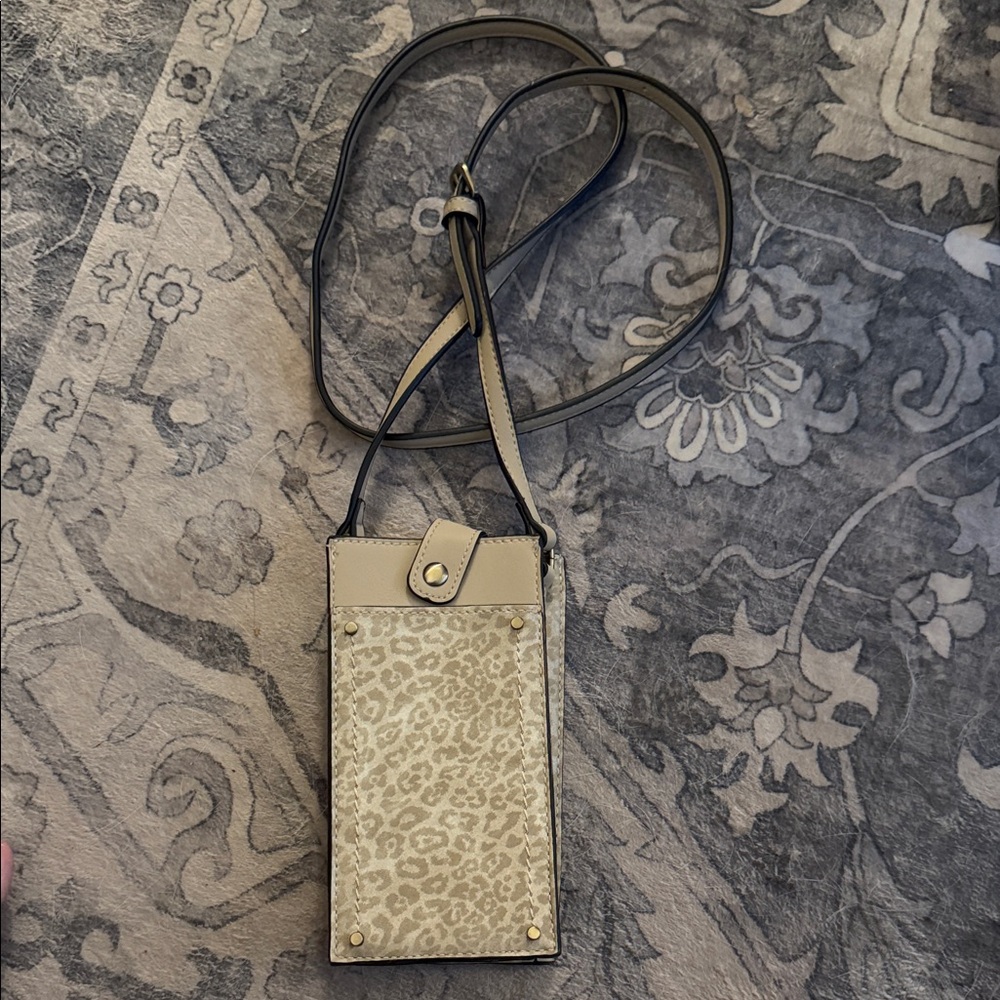 Leopard Print Crossbody Phone Bag